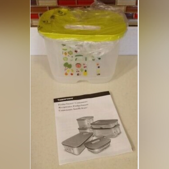 New Tupperware.  Fridge Smart Small Deep Container. - Picture 3 of 3